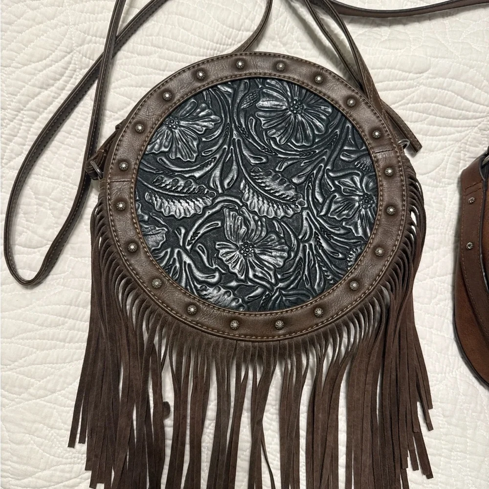 Shyanne and Justin bag bundle - Picture 2 of 5